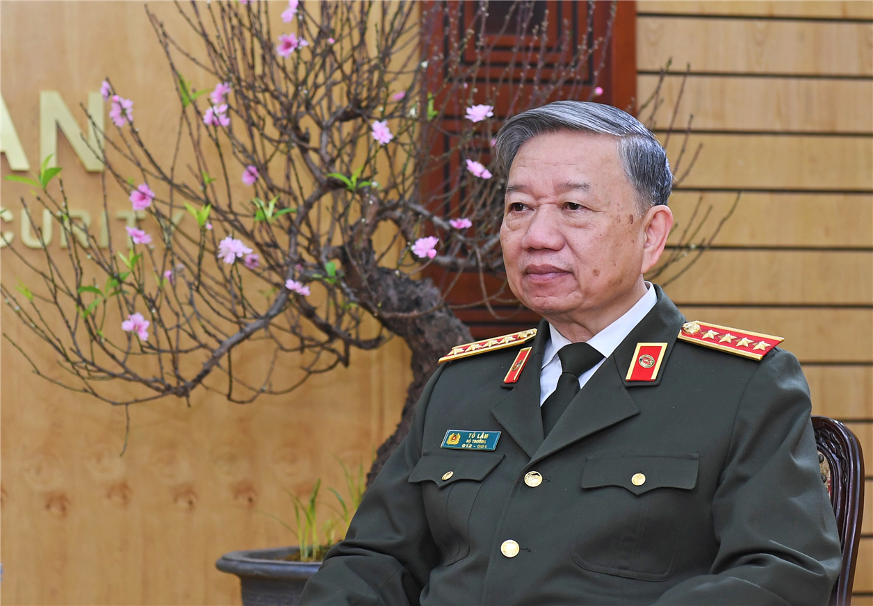 Bộ trưởng Bộ Công an biểu dương cán bộ, chiến sĩ trong bảo đảm an ninh, trật tự dịp Tết Nguyên đán Quý Mão 2023